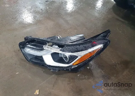 2018 Chevrolet Equinox Premier from USA, damaged, VIN 2GNAXWEX7J6196804